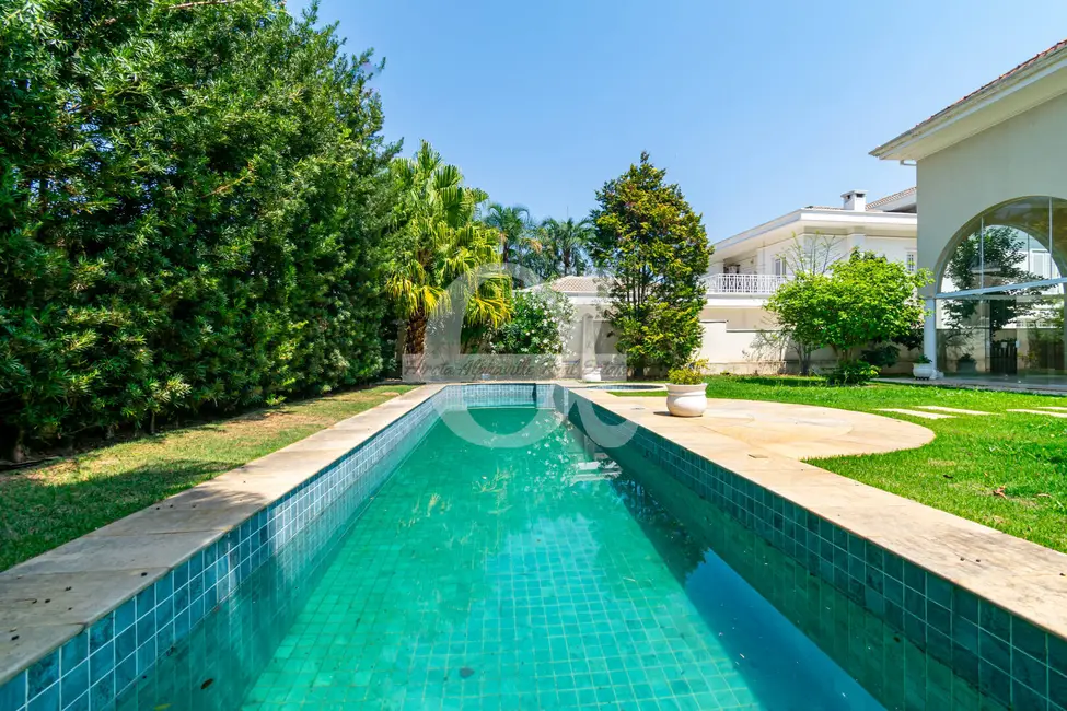 Casa com 4 quartos para alugar, 832m2 em Tamboré, Santana De Parnaiba - SP - imagem 4 Foto 4 de Casa com 4 quartos para alugar, 832m2 em Tamboré, Santana De Parnaiba - SP