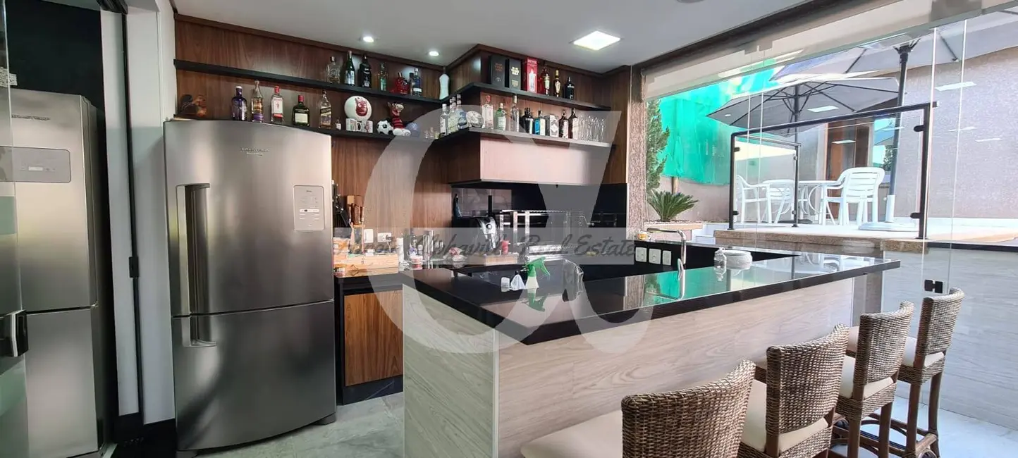 Foto 3 de Casa com 4 quartos à venda, 440m2 em Cidade Tamboré, Santana De Parnaiba - SP