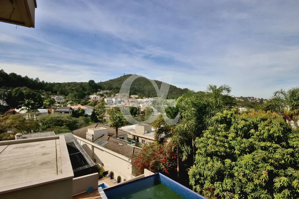 Casa com 5 quartos à venda, 760m2 em Alphaville, Santana De Parnaiba - SP - imagem 3 Foto 3 de Casa com 5 quartos à venda, 760m2 em Alphaville, Santana De Parnaiba - SP