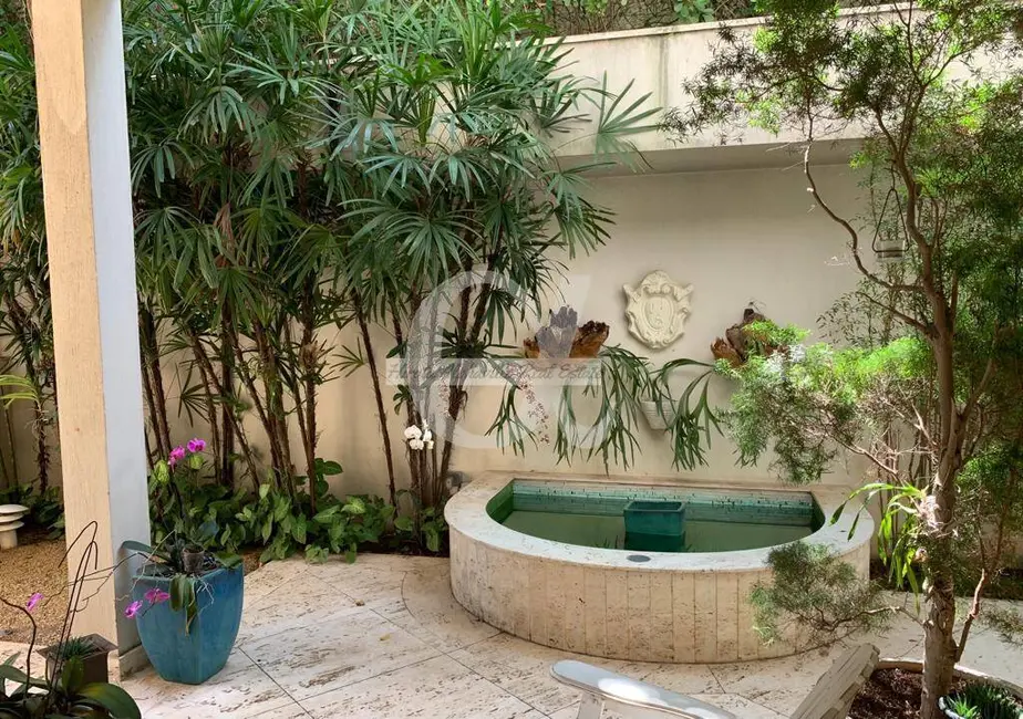 Casa com 4 quartos à venda, 750m2 em Barueri - SP - imagem 4 Foto 4 de Casa com 4 quartos à venda, 750m2 em Barueri - SP