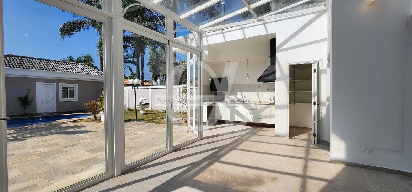 Casa com 5 quartos para alugar, 500m2 em Alphaville, Santana De Parnaiba - SP - imagem 8 Foto 8 de Casa com 5 quartos para alugar, 500m2 em Alphaville, Santana De Parnaiba - SP