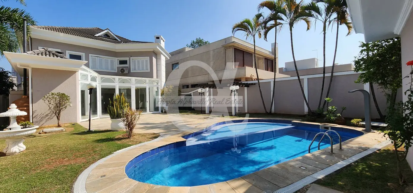 Casa com 5 quartos para alugar, 500m2 em Alphaville, Santana De Parnaiba - SP - imagem 3 Foto 3 de Casa com 5 quartos para alugar, 500m2 em Alphaville, Santana De Parnaiba - SP