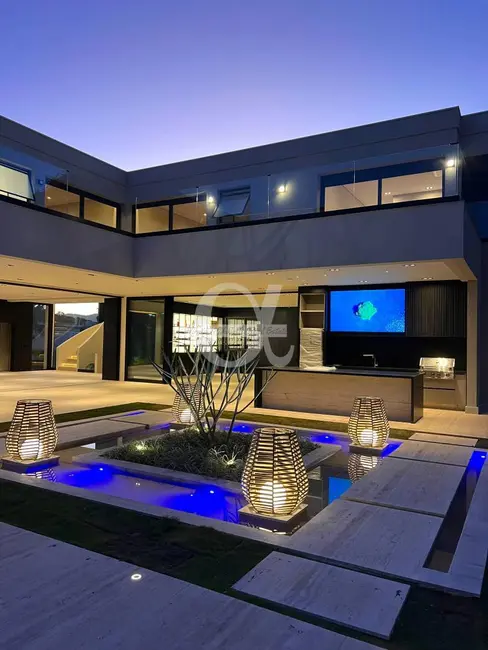 Casa com 5 quartos à venda, 930m2 em Barueri - SP - imagem 3 Foto 3 de Casa com 5 quartos à venda, 930m2 em Barueri - SP