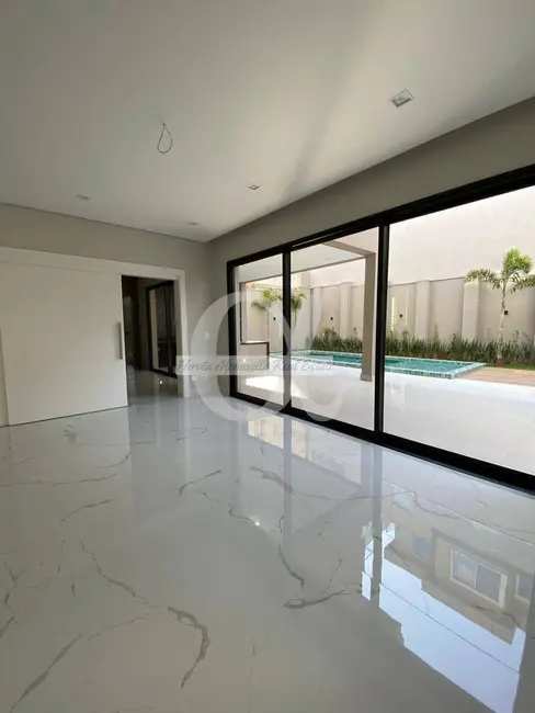 Foto 2 de Casa com 4 quartos à venda e para alugar, 439m2 em Tamboré, Santana De Parnaiba - SP