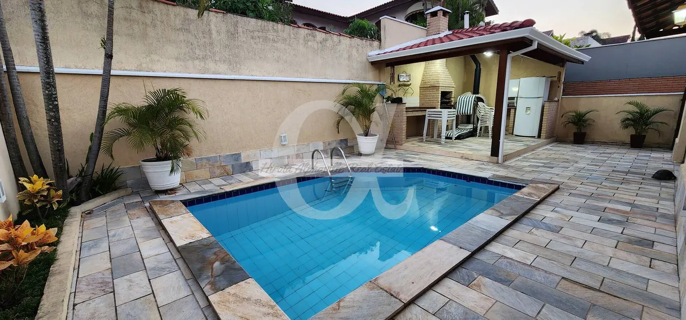 Casa com 3 quartos à venda, 280m2 em Alphaville, Santana De Parnaiba - SP - imagem 4 Foto 4 de Casa com 3 quartos à venda, 280m2 em Alphaville, Santana De Parnaiba - SP