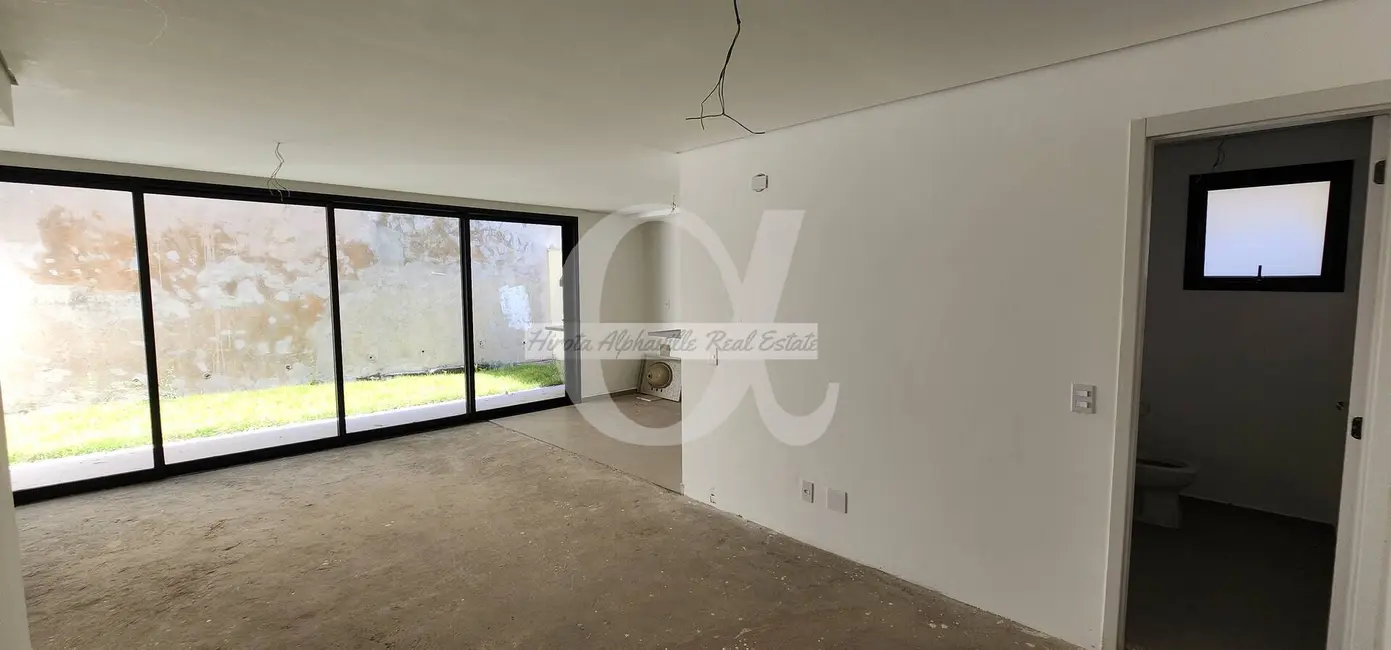 Casa com 4 quartos à venda, 214m2 em Alphaville, Santana De Parnaiba - SP - imagem 4 Foto 4 de Casa com 4 quartos à venda, 214m2 em Alphaville, Santana De Parnaiba - SP