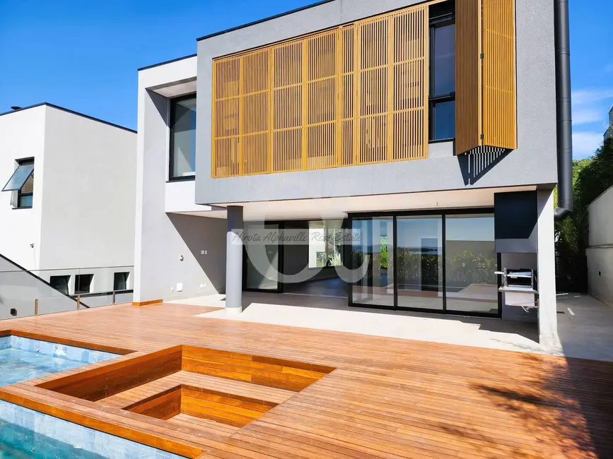 Casa com 4 quartos à venda, 550m2 em Alphaville, Santana De Parnaiba - SP - imagem 3 Foto 3 de Casa com 4 quartos à venda, 550m2 em Alphaville, Santana De Parnaiba - SP