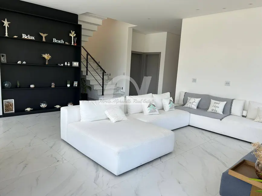 Casa com 4 quartos à venda, 341m2 em Cidade Tamboré, Santana De Parnaiba - SP - imagem 6 Foto 6 de Casa com 4 quartos à venda, 341m2 em Cidade Tamboré, Santana De Parnaiba - SP