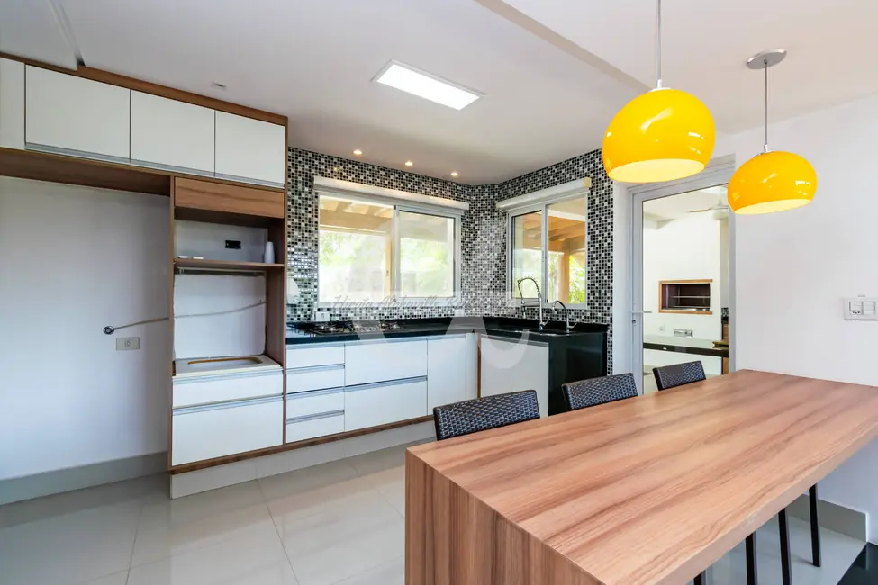 Casa com 3 quartos à venda, 245m2 em Alphaville, Santana De Parnaiba - SP - imagem 2 Foto 2 de Casa com 3 quartos à venda, 245m2 em Alphaville, Santana De Parnaiba - SP