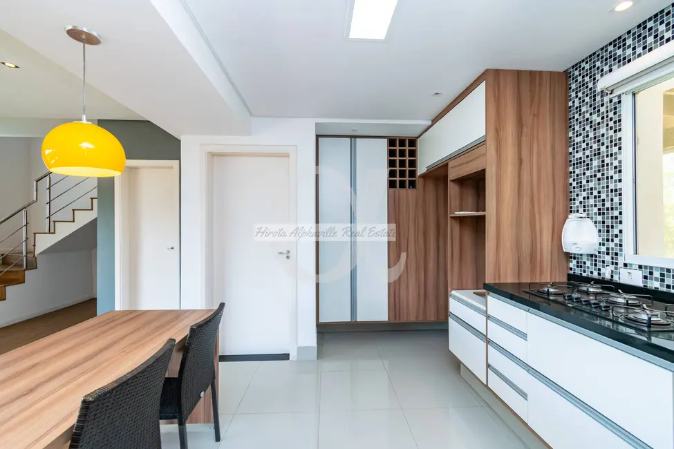 Casa com 3 quartos à venda, 245m2 em Alphaville, Santana De Parnaiba - SP - imagem 3 Foto 3 de Casa com 3 quartos à venda, 245m2 em Alphaville, Santana De Parnaiba - SP