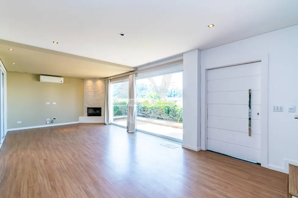 Casa com 3 quartos à venda, 245m2 em Alphaville, Santana De Parnaiba - SP - imagem 7 Foto 7 de Casa com 3 quartos à venda, 245m2 em Alphaville, Santana De Parnaiba - SP