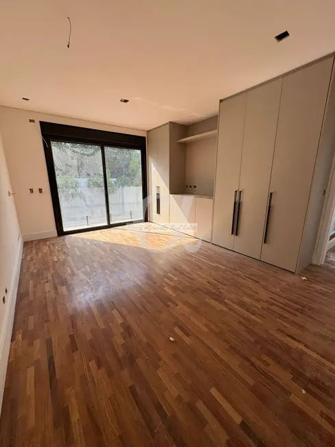 Casa com 4 quartos à venda, 420m2 em Tamboré, Santana De Parnaiba - SP - imagem 1 Foto 1 de Casa com 4 quartos à venda, 420m2 em Tamboré, Santana De Parnaiba - SP
