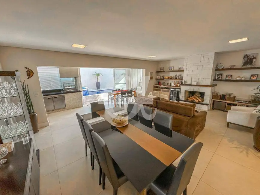 Foto 8 de Casa com 4 quartos à venda, 350m2 em Alphaville Residencial Um, Barueri - SP