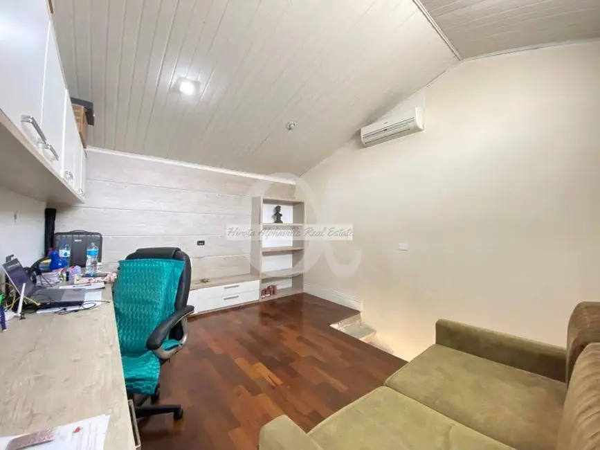Casa com 4 quartos à venda e para alugar, 695m2 em Alphaville, Santana De Parnaiba - SP - imagem 9 Foto 9 de Casa com 4 quartos à venda e para alugar, 695m2 em Alphaville, Santana De Parnaiba - SP