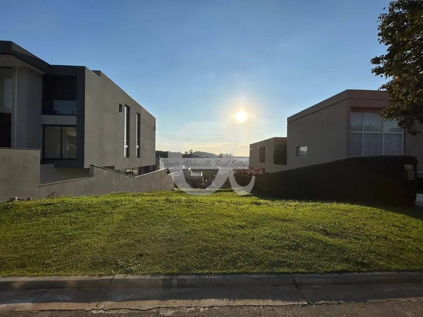Foto 2 de Lote de Condomínio à venda, 490m2 em Alphaville, Santana De Parnaiba - SP