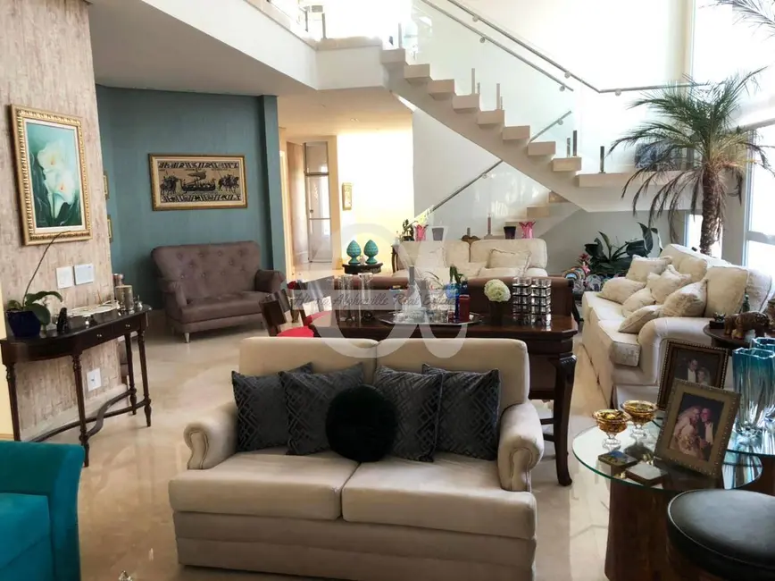 Casa com 5 quartos à venda, 562m2 em Alphaville, Santana De Parnaiba - SP - imagem 3 Foto 3 de Casa com 5 quartos à venda, 562m2 em Alphaville, Santana De Parnaiba - SP