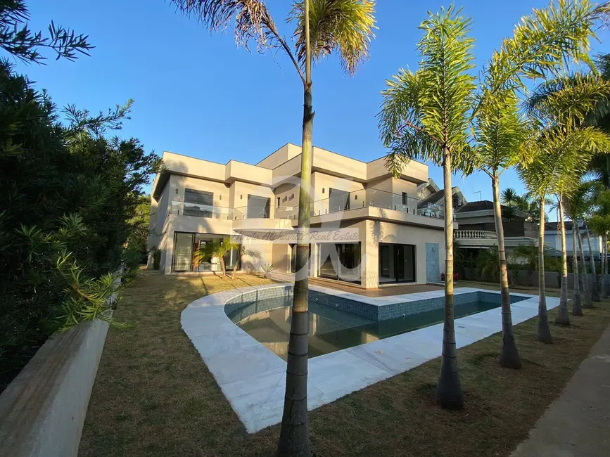 Foto 2 de Casa com 5 quartos à venda e para alugar, 750m2 em Tamboré, Santana De Parnaiba - SP