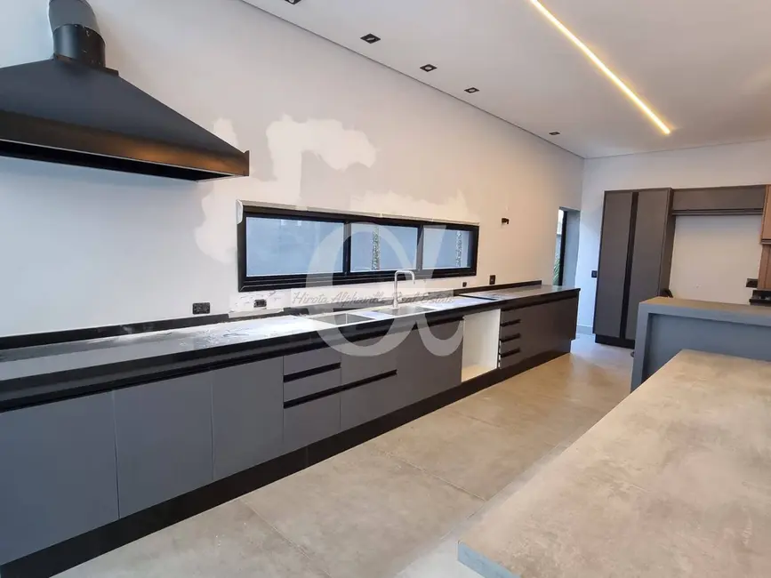 Casa com 4 quartos à venda e para alugar, 330m2 em Alphaville, Santana De Parnaiba - SP - imagem 9 Foto 9 de Casa com 4 quartos à venda e para alugar, 330m2 em Alphaville, Santana De Parnaiba - SP