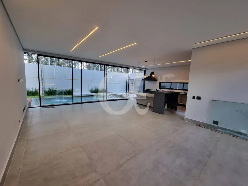 Casa com 4 quartos à venda e para alugar, 330m2 em Alphaville, Santana De Parnaiba - SP - imagem 7 Foto 7 de Casa com 4 quartos à venda e para alugar, 330m2 em Alphaville, Santana De Parnaiba - SP