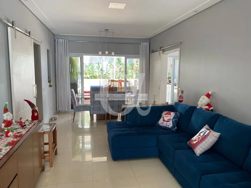 Casa com 4 quartos à venda, 250m2 em Alphaville, Santana De Parnaiba - SP - imagem 1 Foto 1 de Casa com 4 quartos à venda, 250m2 em Alphaville, Santana De Parnaiba - SP
