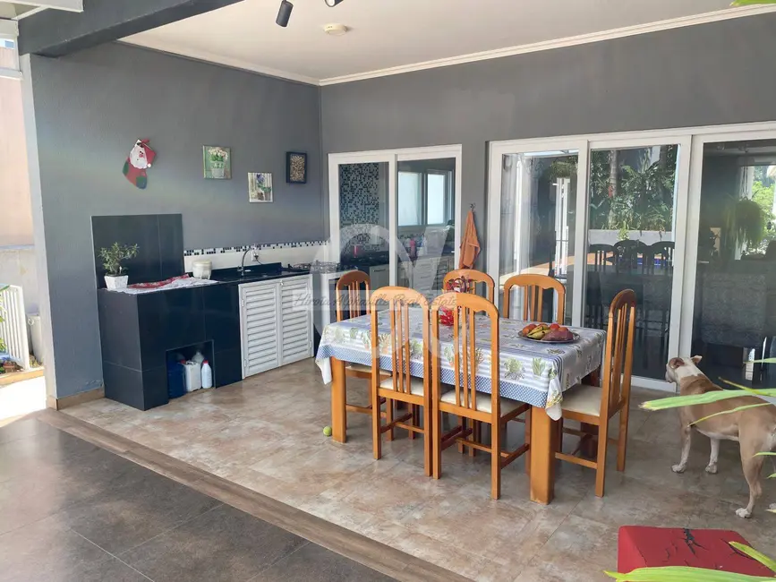Casa com 4 quartos à venda, 250m2 em Alphaville, Santana De Parnaiba - SP - imagem 6 Foto 6 de Casa com 4 quartos à venda, 250m2 em Alphaville, Santana De Parnaiba - SP