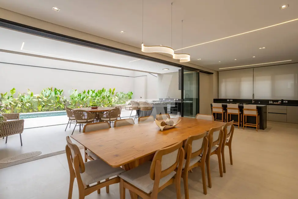 Foto 6 de Casa com 4 quartos à venda, 370m2 em Alphaville, Santana De Parnaiba - SP