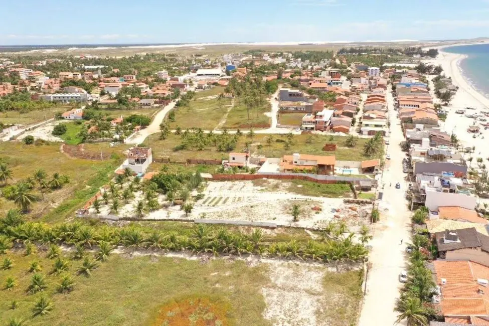 Foto 1 de Terreno / Lote à venda, 600m2 em Cruz - CE