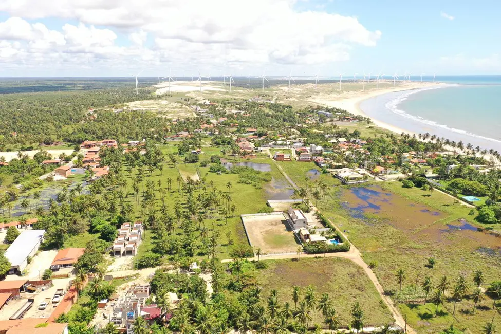 Foto 1 de Terreno / Lote à venda, 600m2 em Amontada - CE