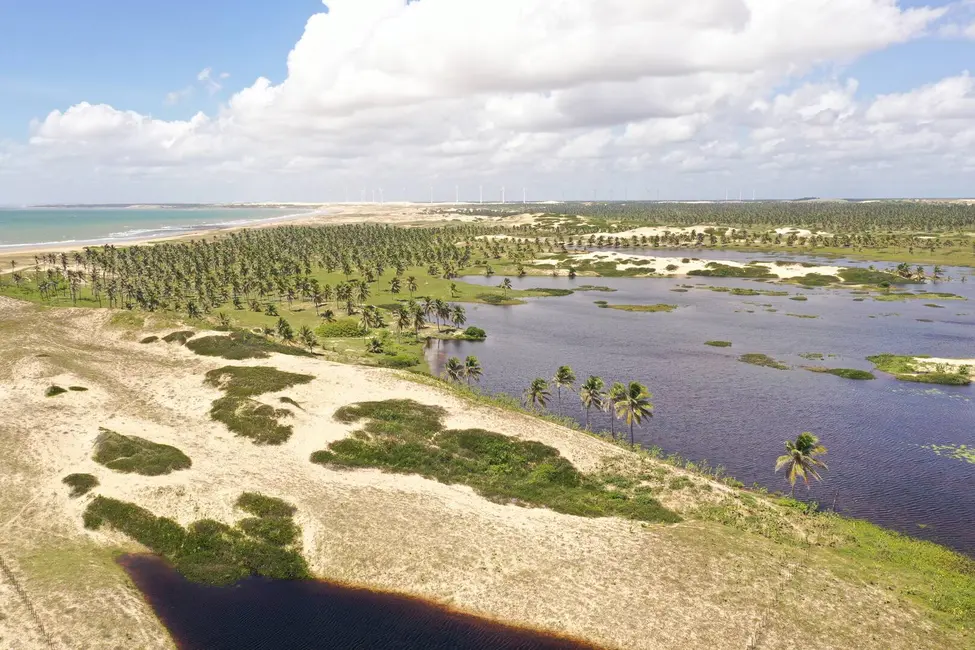 Foto 5 de Terreno / Lote à venda, 300m2 em Amontada - CE