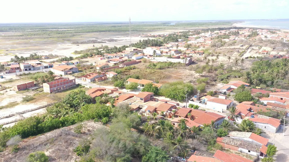 Foto 6 de Terreno / Lote à venda, 1000m2 em Barroquinha - CE