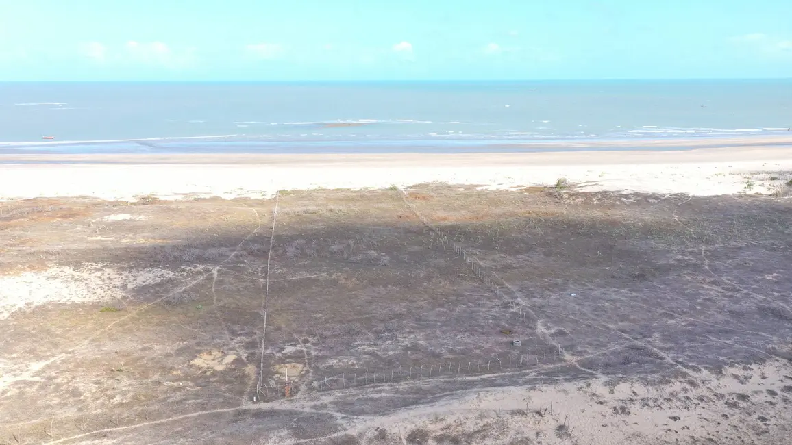 Foto 2 de Terreno / Lote à venda, 7000m2 em Barroquinha - CE