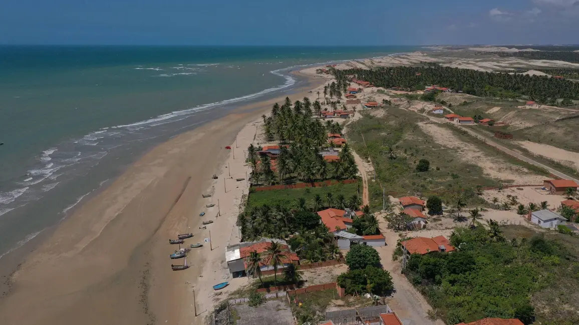 Foto 2 de Terreno / Lote à venda, 900m2 em Amontada - CE