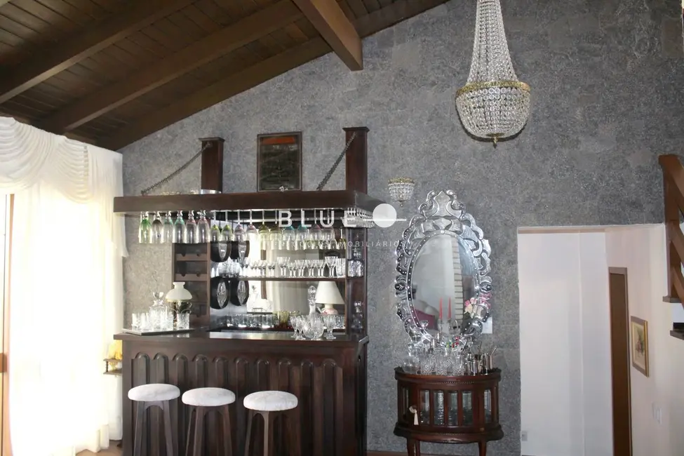 Foto 3 de Casa com 3 quartos à venda, 347m2 em Torres - RS