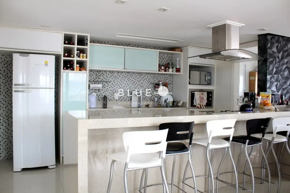 Foto 9 de Cobertura com 4 quartos à venda, 470m2 em Torres - RS