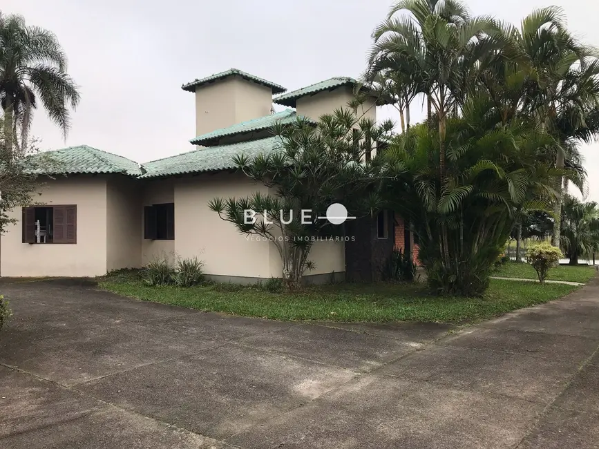 Casa com 4 quartos à venda, 260m2 em Torres - RS - imagem 2 Foto 2 de Casa com 4 quartos à venda, 260m2 em Torres - RS