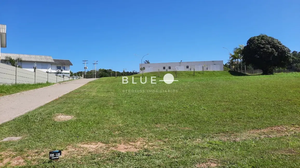 Foto 2 de Terreno / Lote à venda, 420m2 em Torres - RS