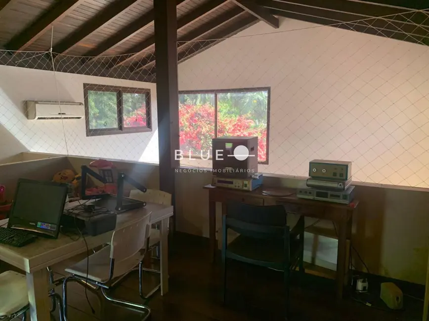 Foto 3 de Casa com 4 quartos à venda, 317m2 em Torres - RS