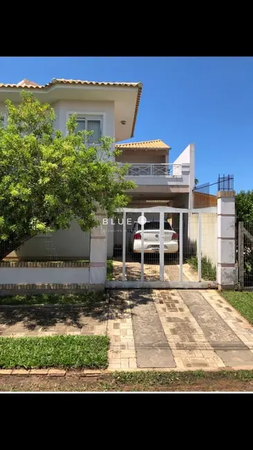 Casa com 4 quartos à venda, 318m2 em Torres - RS - imagem 3 Foto 3 de Casa com 4 quartos à venda, 318m2 em Torres - RS