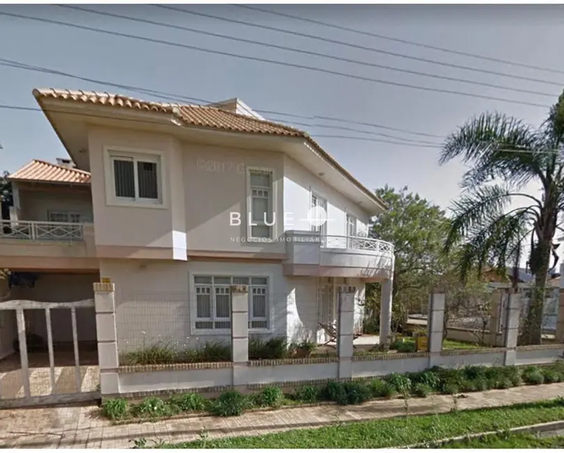 Casa com 4 quartos à venda, 318m2 em Torres - RS - imagem 2 Foto 2 de Casa com 4 quartos à venda, 318m2 em Torres - RS
