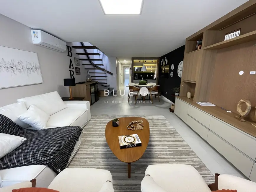 Cobertura com 3 quartos à venda, 224m2 em Torres - RS - imagem 5 Foto 5 de Cobertura com 3 quartos à venda, 224m2 em Torres - RS