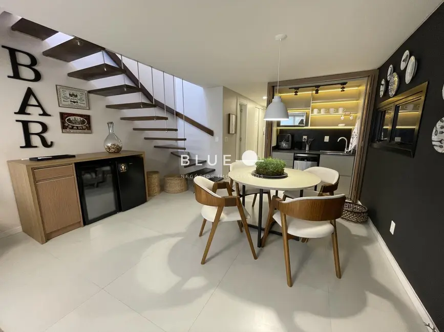 Cobertura com 3 quartos à venda, 224m2 em Torres - RS - imagem 6 Foto 6 de Cobertura com 3 quartos à venda, 224m2 em Torres - RS