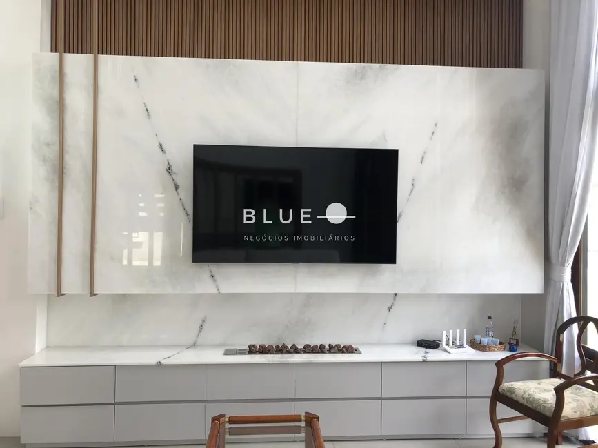 Casa de Condomínio com 4 quartos à venda, 300m2 em Torres - RS - imagem 3 Foto 3 de Casa de Condomínio com 4 quartos à venda, 300m2 em Torres - RS