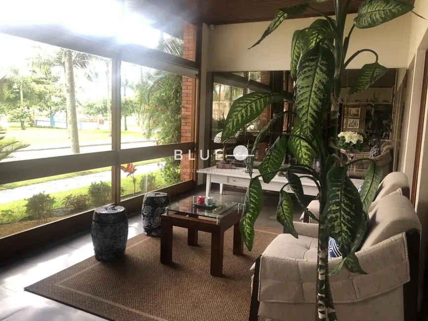 Apartamento com 3 quartos à venda, 230m2 em Torres - RS - imagem 3 Foto 3 de Apartamento com 3 quartos à venda, 230m2 em Torres - RS