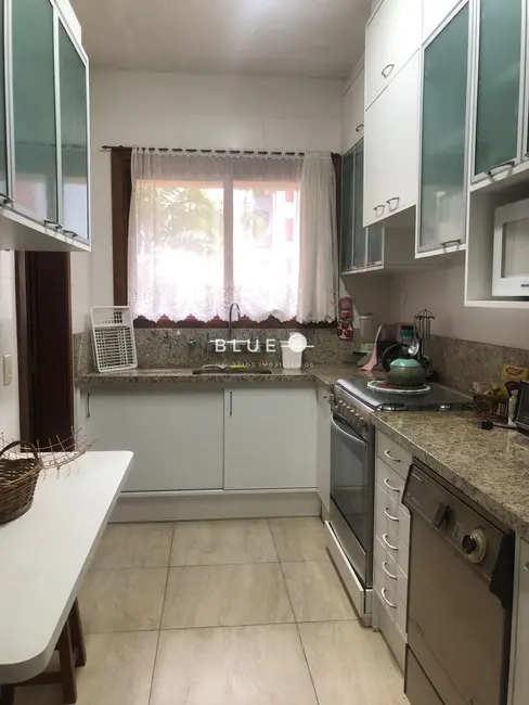 Apartamento com 3 quartos à venda, 230m2 em Torres - RS - imagem 8 Foto 8 de Apartamento com 3 quartos à venda, 230m2 em Torres - RS