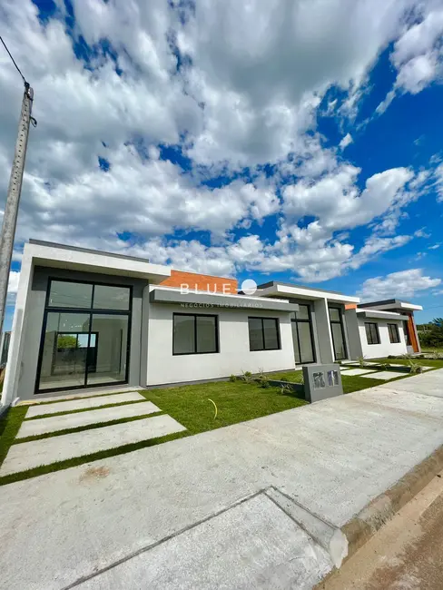 Foto 2 de Casa com 3 quartos à venda, 75m2 em Passo De Torres - SC
