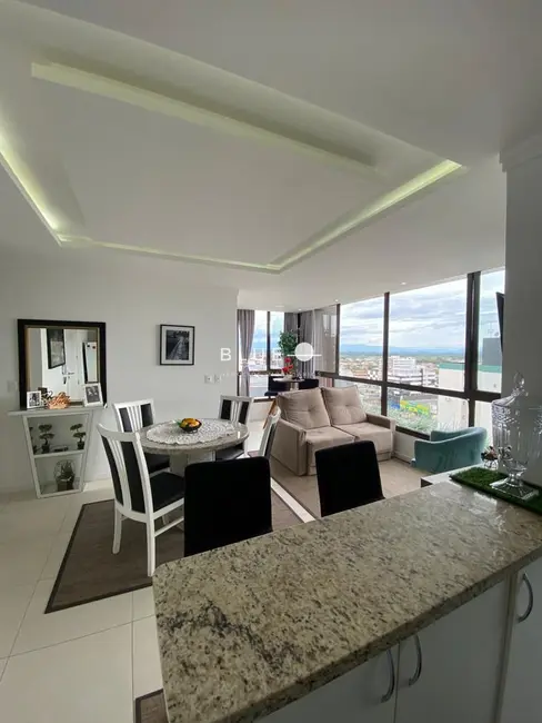 Foto 2 de Apartamento com 2 quartos à venda, 65m2 em Centro, Torres - RS