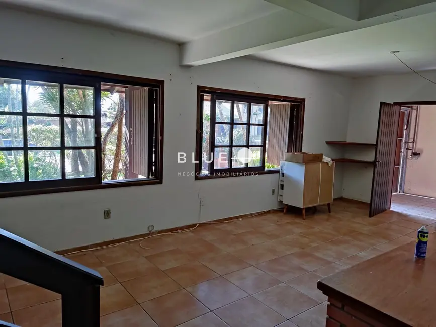 Casa com 3 quartos à venda, 220m2 em Torres - RS - imagem 5 Foto 5 de Casa com 3 quartos à venda, 220m2 em Torres - RS