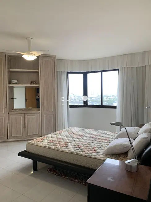 Apartamento com 3 quartos à venda, 165m2 em Torres - RS - imagem 9 Foto 9 de Apartamento com 3 quartos à venda, 165m2 em Torres - RS