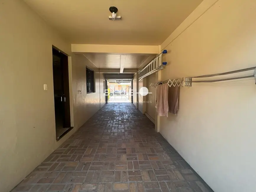 Casa com 10 quartos à venda, 142m2 em Centro, Torres - RS - imagem 5 Foto 5 de Casa com 10 quartos à venda, 142m2 em Centro, Torres - RS