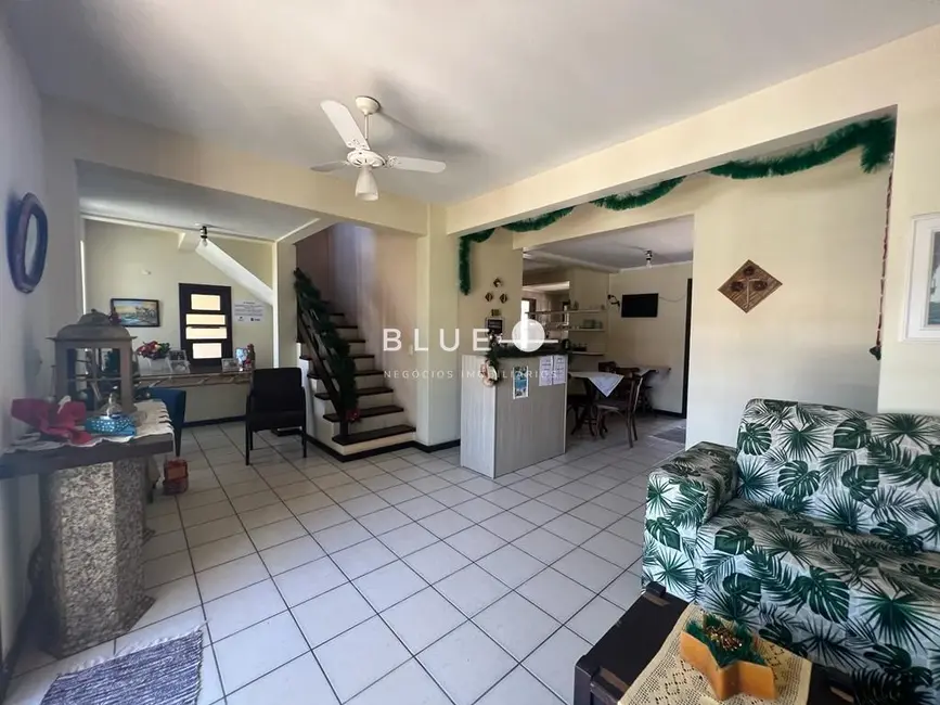 Casa com 10 quartos à venda, 142m2 em Centro, Torres - RS - imagem 7 Foto 7 de Casa com 10 quartos à venda, 142m2 em Centro, Torres - RS